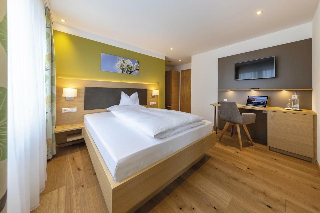 Gasthof - Hotel Zum Ochsen Gmbh Berghulen Екстериор снимка